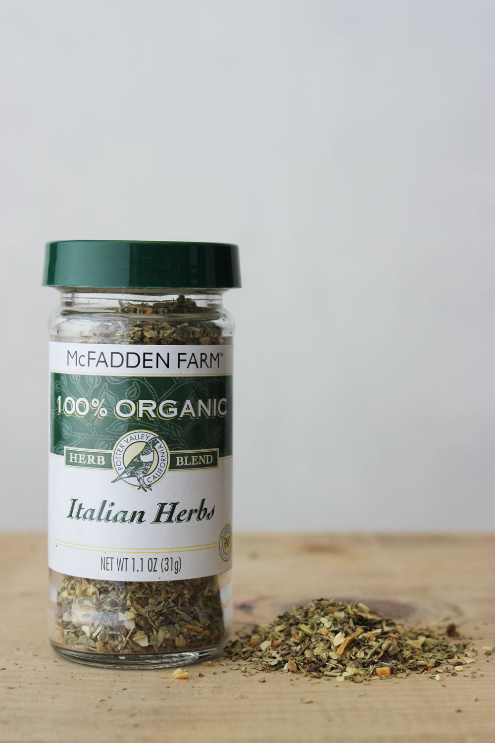 https://bluequail.com/cdn/shop/products/mcfadden-organic-herb-blend-italian-herbs_2048x.jpg?v=1582586983